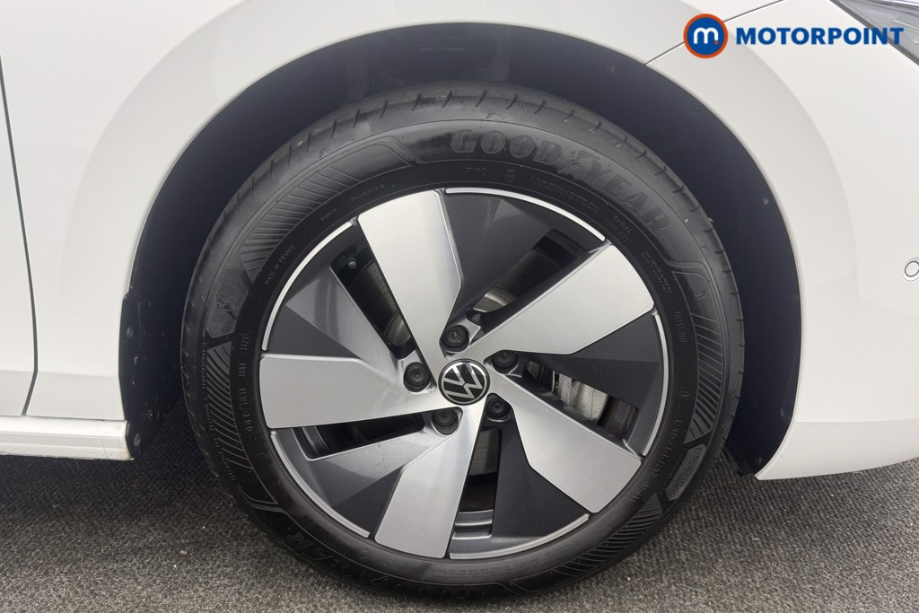 Volkswagen Passat Life Automatic Petrol Plug-In Hybrid Estate - Stock Number (1632928) - 27th supplementary image