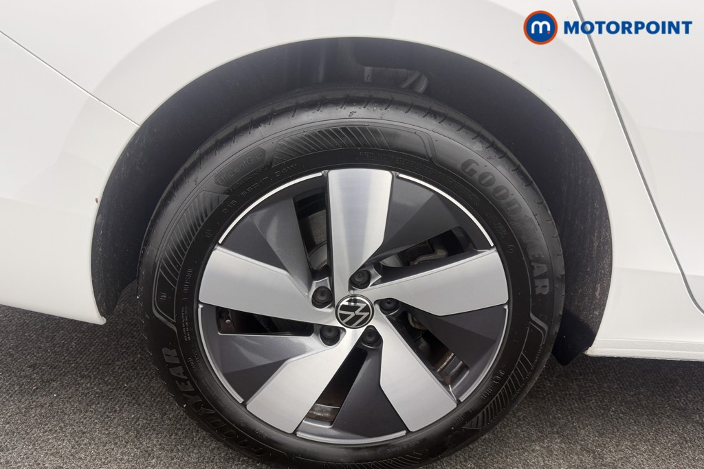 Volkswagen Passat Life Automatic Petrol Plug-In Hybrid Estate - Stock Number (1632928) - 30th supplementary image