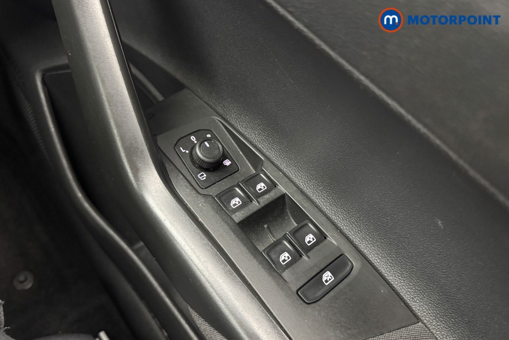 Volkswagen Polo Life Manual Petrol Hatchback - Stock Number (1633188) - 11th supplementary image