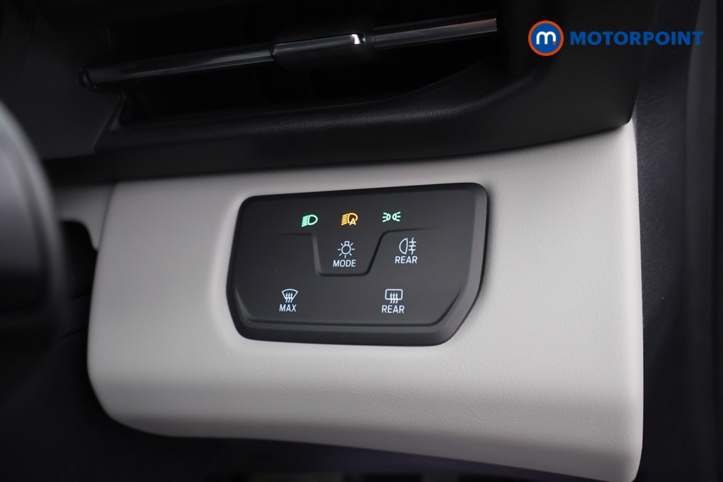 Ford Explorer Select Automatic Electric SUV - Stock Number (1633210) - 10th supplementary image