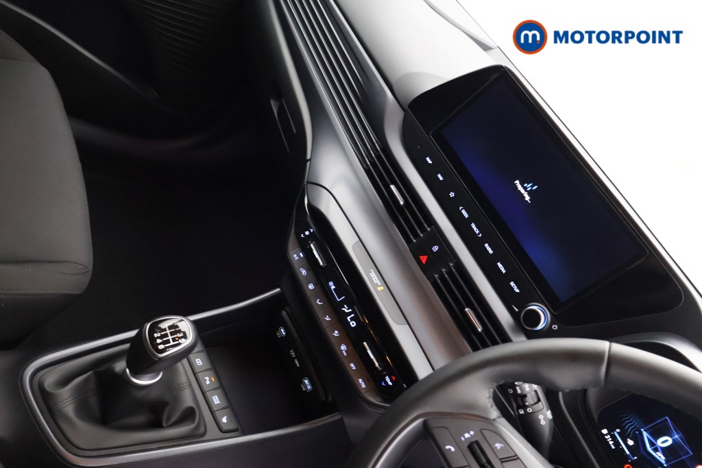 Hyundai I20 Premium Manual Petrol Hatchback - Stock Number (1633218) - 16th supplementary image