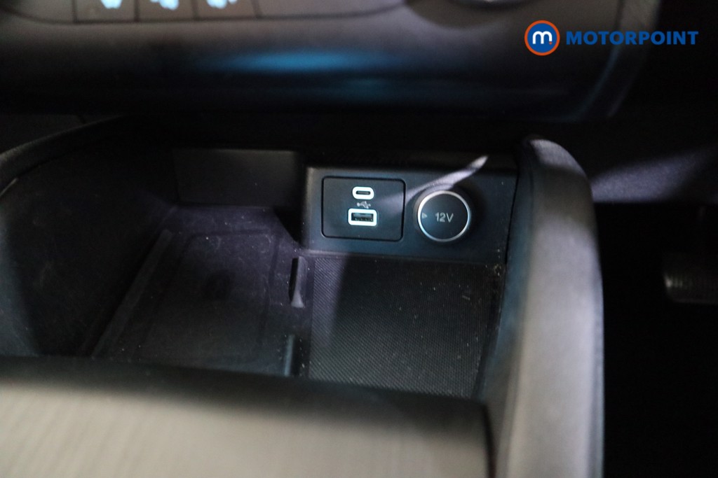 Ford Kuga Titanium First Edition Automatic Diesel SUV - Stock Number (1634108) - 10th supplementary image