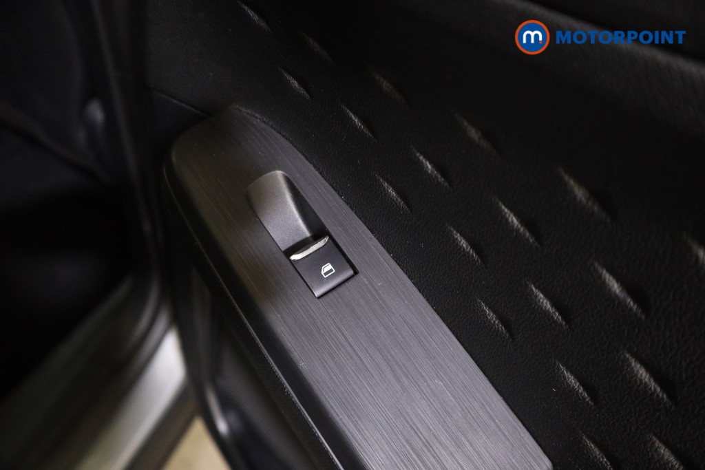 Ford Kuga Titanium First Edition Automatic Diesel SUV - Stock Number (1634108) - 24th supplementary image