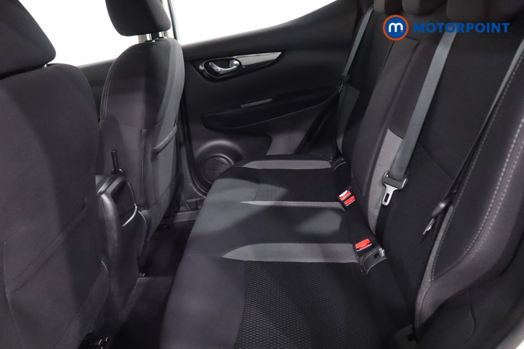 Nissan Qashqai Acenta Premium Automatic Petrol SUV - Stock Number (1634245) - 5th supplementary image