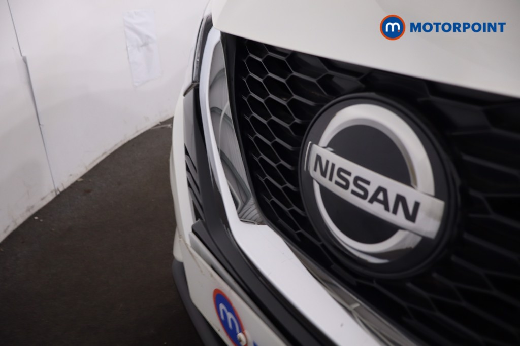 Nissan Qashqai Acenta Premium Automatic Petrol SUV - Stock Number (1634245) - 29th supplementary image