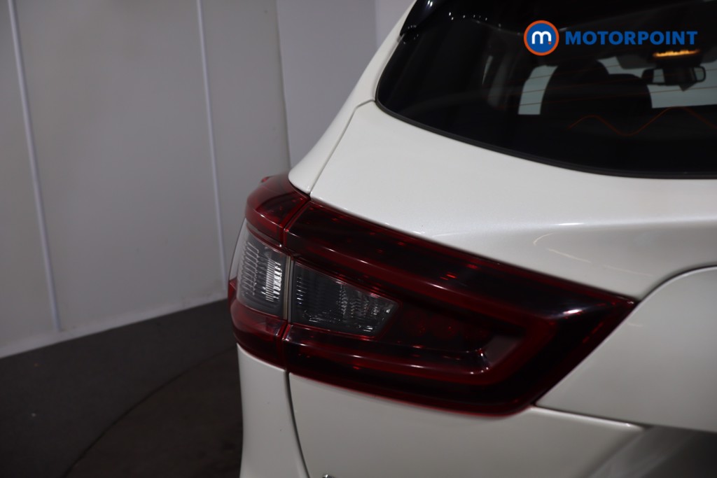 Nissan Qashqai Acenta Premium Automatic Petrol SUV - Stock Number (1634245) - 35th supplementary image