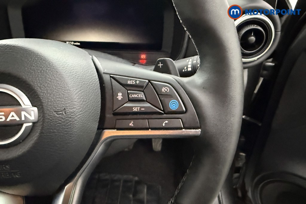 Nissan Juke Tekna Automatic Petrol SUV - Stock Number (1634292) - 4th supplementary image