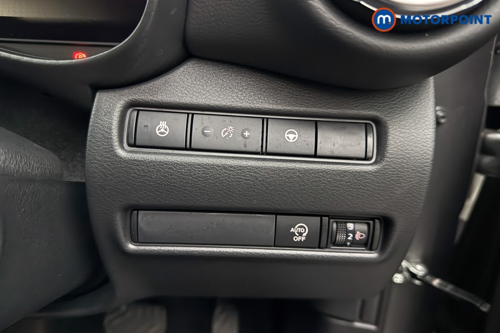 Nissan Juke Tekna Automatic Petrol SUV - Stock Number (1634292) - 5th supplementary image