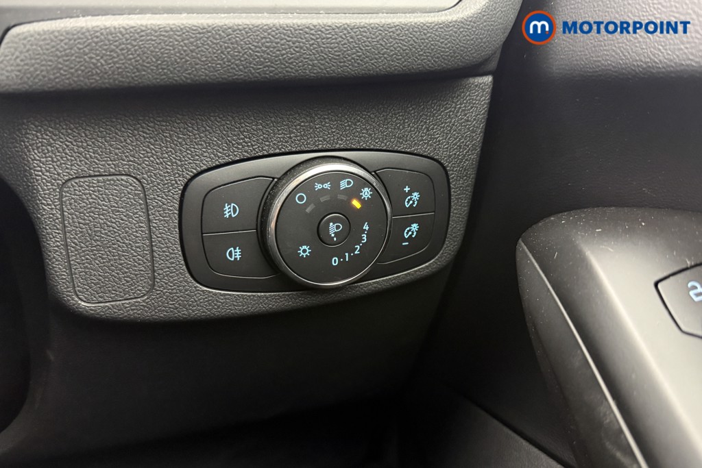 Ford Focus Titanium Automatic Petrol Hatchback - Stock Number (1634554) - 10th supplementary image