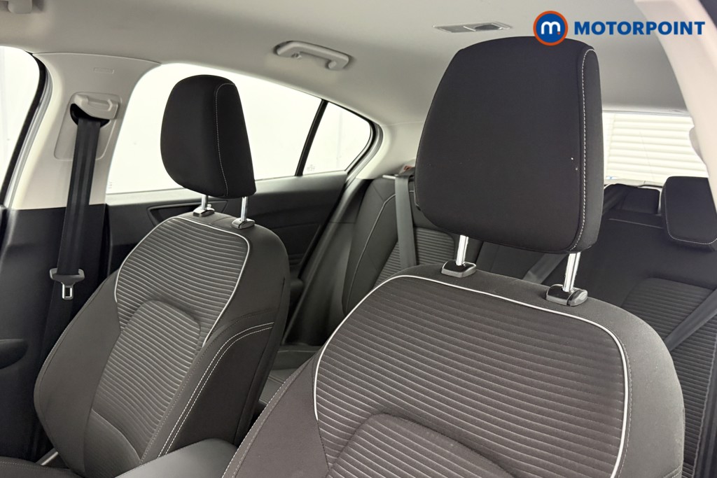 Ford Focus Titanium Automatic Petrol Hatchback - Stock Number (1634554) - 20th supplementary image