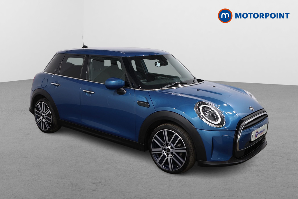 Mini Hatchback Cooper Exclusive Automatic Petrol Hatchback - Stock Number (1634613) - Drivers side front corner