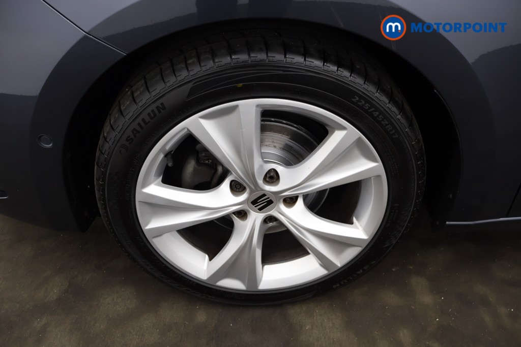 Seat Leon FR Manual Petrol Hatchback - Stock Number (1635046) - 1st supplementary image