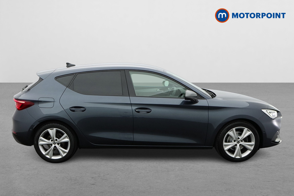 Seat Leon FR Manual Petrol Hatchback - Stock Number (1635046) - Drivers side