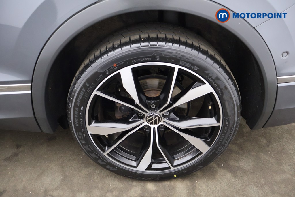 Volkswagen Tiguan Allspace R-Line Automatic Petrol SUV - Stock Number (1635144) - 2nd supplementary image