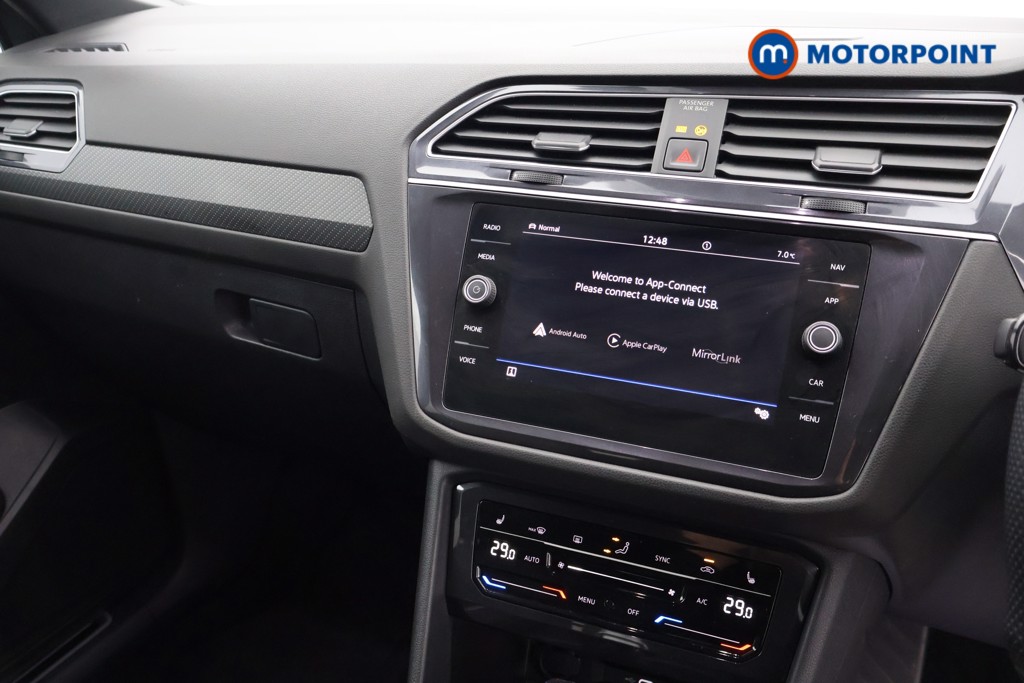Volkswagen Tiguan Allspace R-Line Automatic Petrol SUV - Stock Number (1635144) - 9th supplementary image