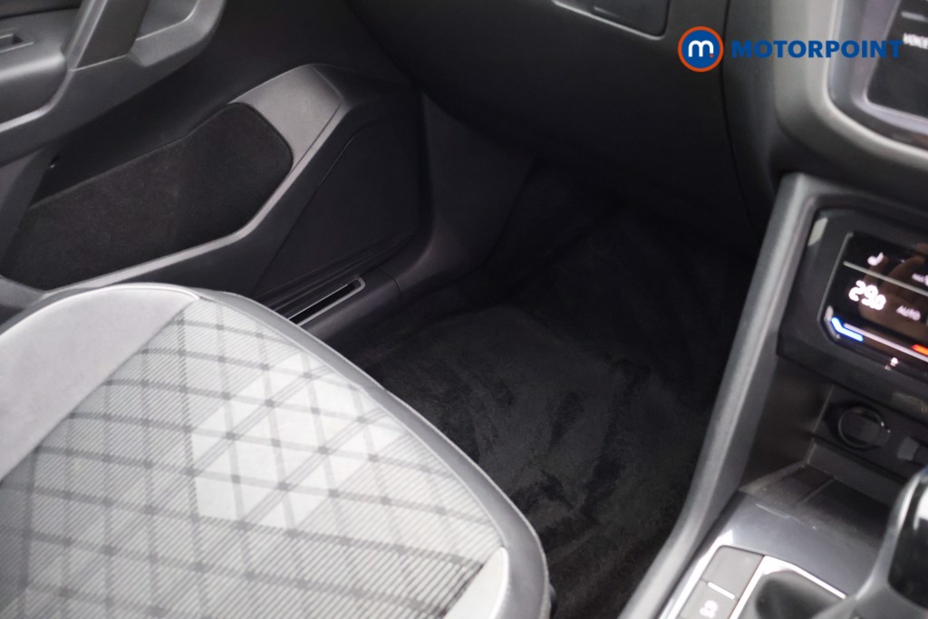 Volkswagen Tiguan Allspace R-Line Automatic Petrol SUV - Stock Number (1635144) - 12th supplementary image