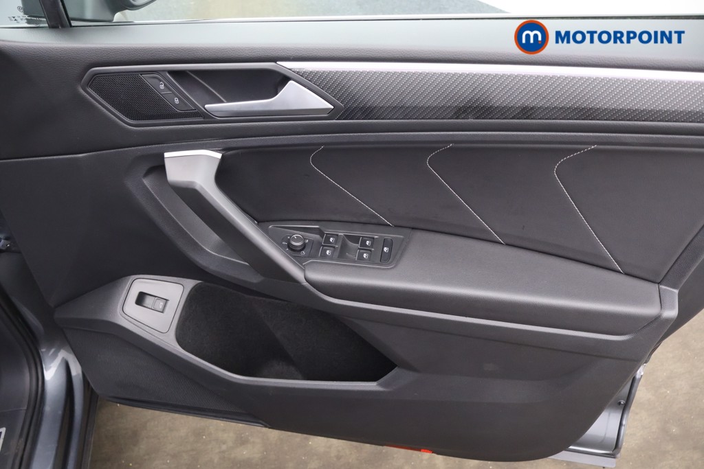Volkswagen Tiguan Allspace R-Line Automatic Petrol SUV - Stock Number (1635144) - 14th supplementary image
