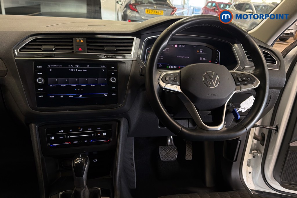 Volkswagen Tiguan Allspace Life Automatic Petrol SUV - Stock Number (1635661) - 2nd supplementary image