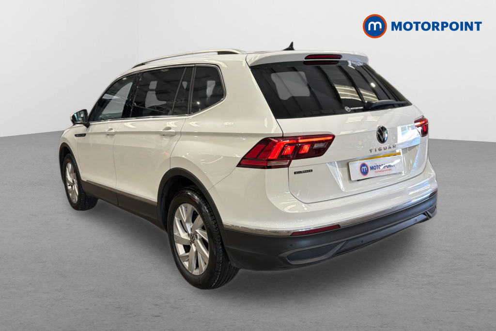 Volkswagen Tiguan Allspace Life Automatic Petrol SUV - Stock Number (1635661) - Passenger side rear corner