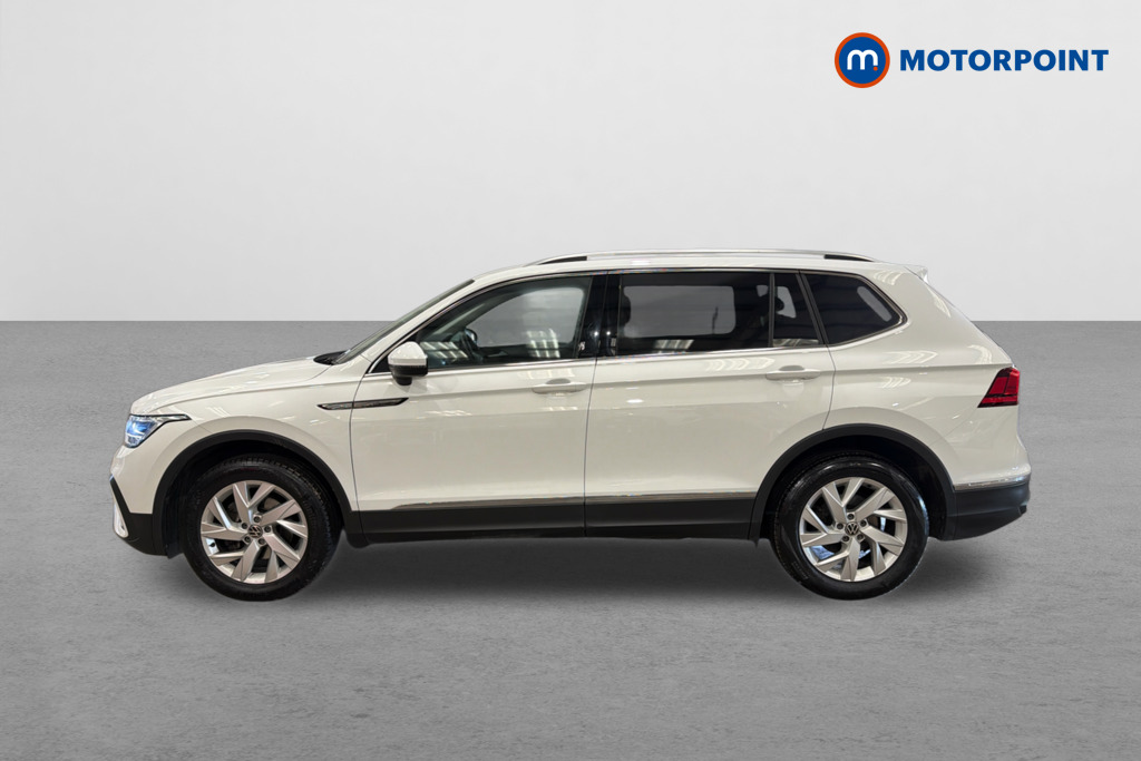 Volkswagen Tiguan Allspace Life Automatic Petrol SUV - Stock Number (1635661) - Passenger side