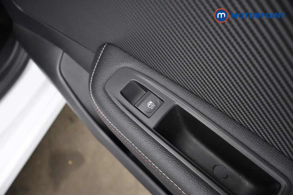 Renault Clio Rs Line Manual Petrol Hatchback - Stock Number (1635985) - 23rd supplementary image