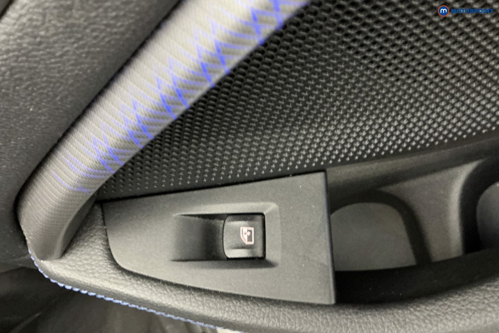 BMW 1 Series M135i Automatic Petrol Hatchback - Stock Number (1636301) - 27th supplementary image