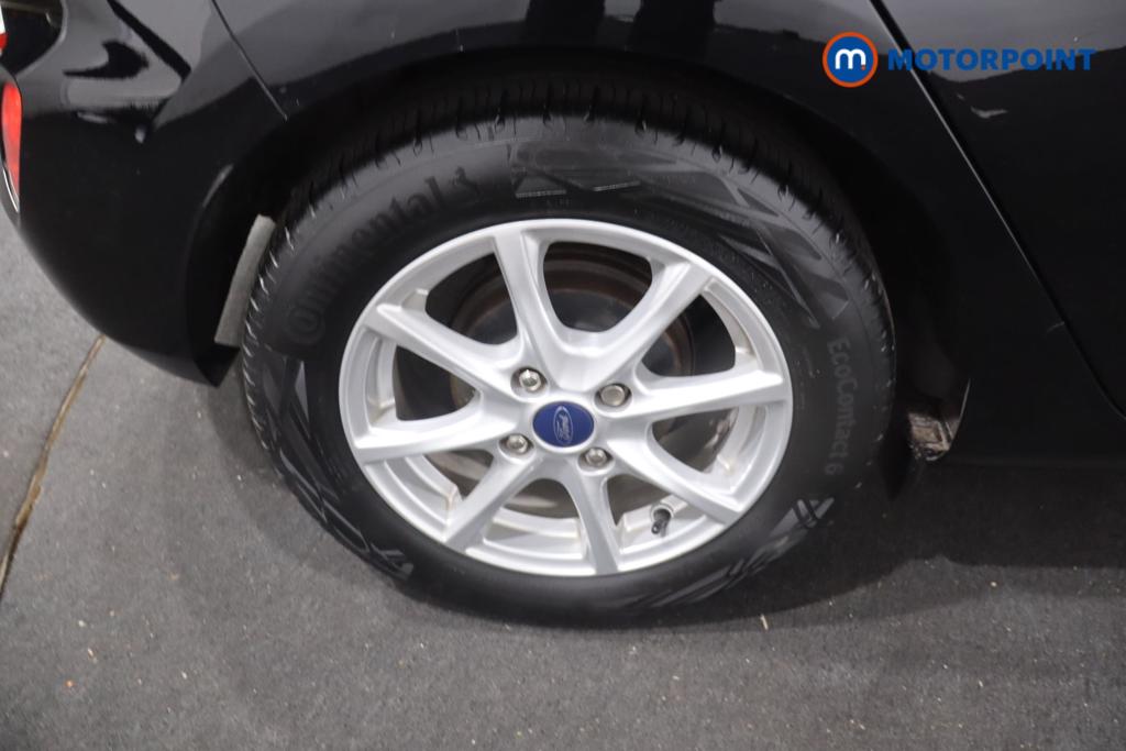 Ford Fiesta Zetec Manual Petrol Hatchback - Stock Number (1636365) - 5th supplementary image