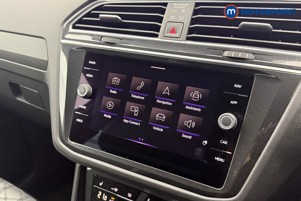 Volkswagen Tiguan R-Line Automatic Petrol SUV - Stock Number (1636591) - 9th supplementary image