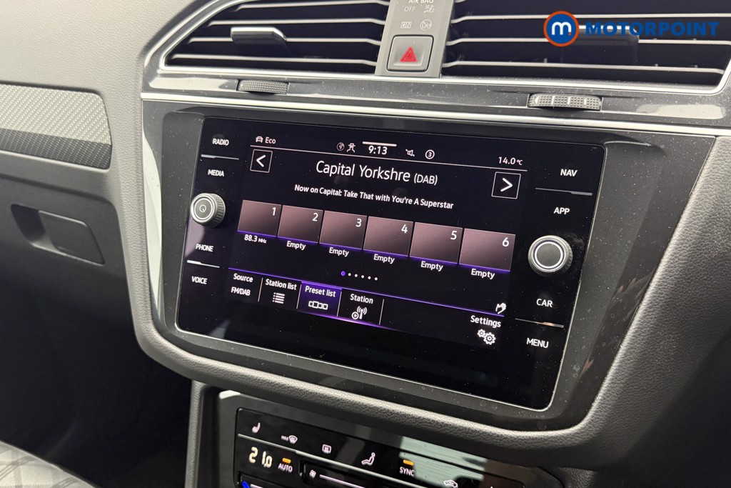 Volkswagen Tiguan R-Line Automatic Petrol SUV - Stock Number (1636591) - 11th supplementary image