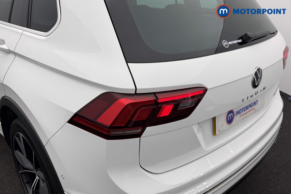 Volkswagen Tiguan R-Line Automatic Petrol SUV - Stock Number (1636591) - 24th supplementary image