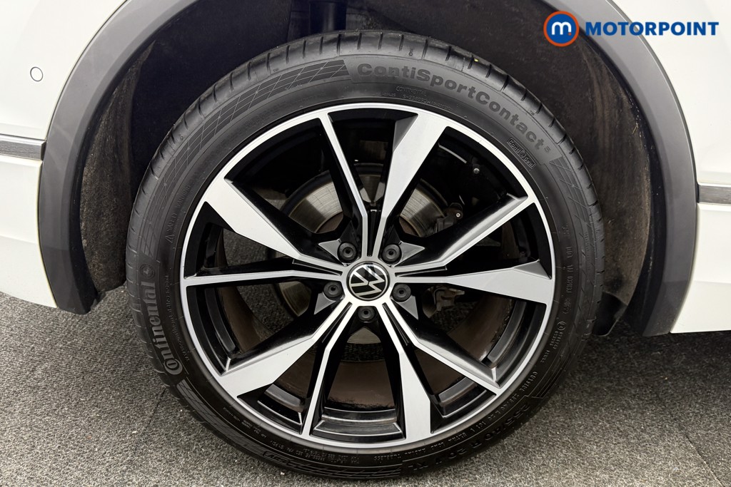 Volkswagen Tiguan R-Line Automatic Petrol SUV - Stock Number (1636591) - 32nd supplementary image
