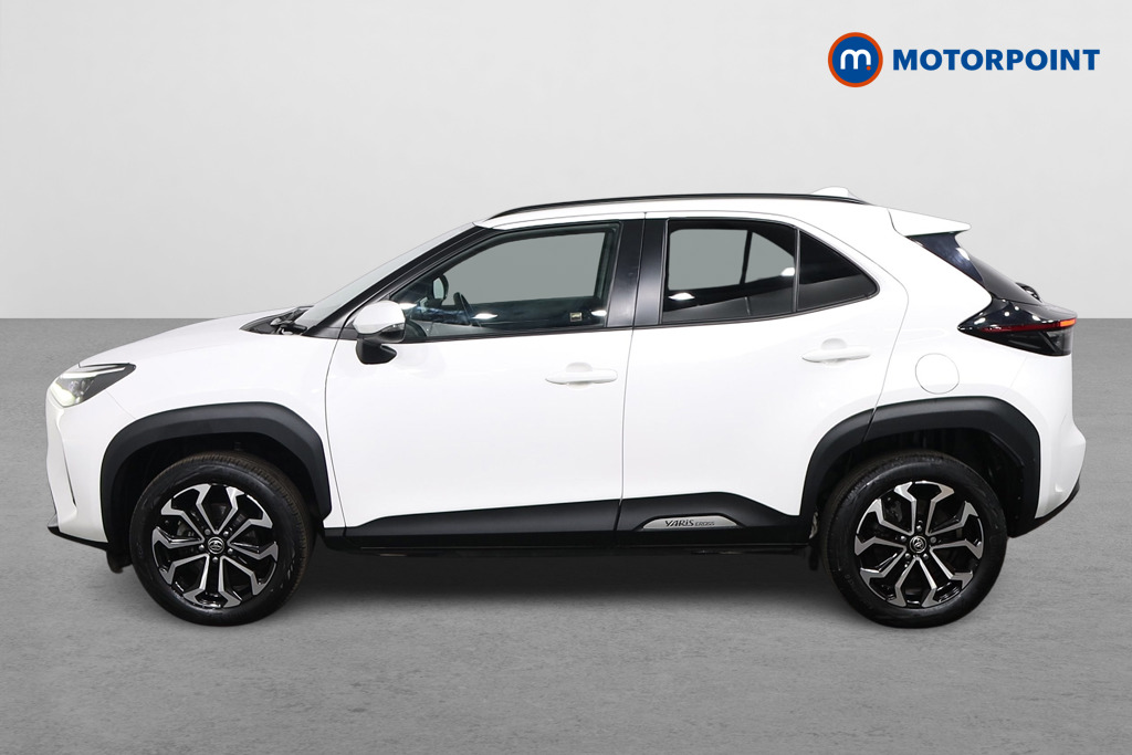 Toyota Yaris Cross Design Automatic Petrol-Electric Hybrid Estate - Stock Number (1636646) - Passenger side