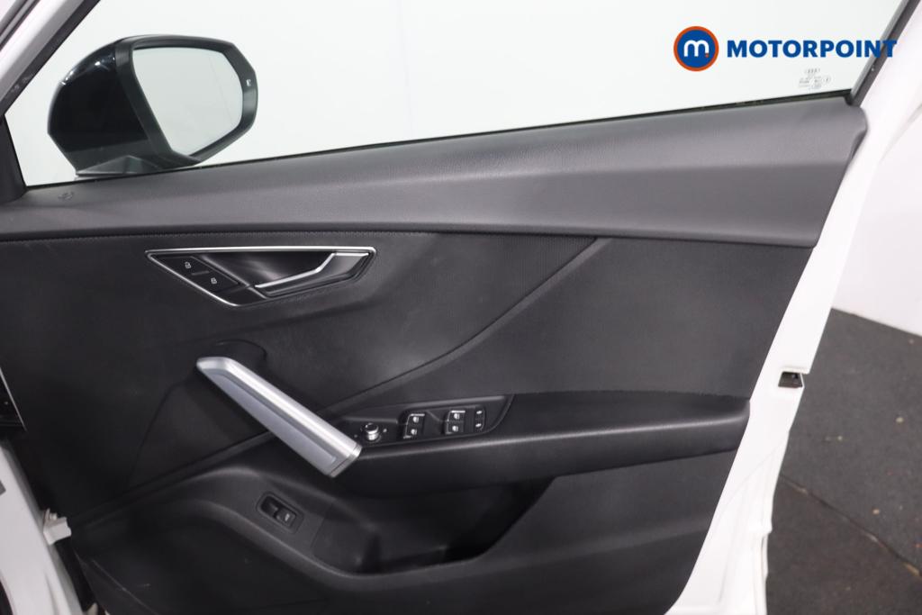 Audi Q2 Black Edition Manual Petrol SUV - Stock Number (1636894) - 9th supplementary image