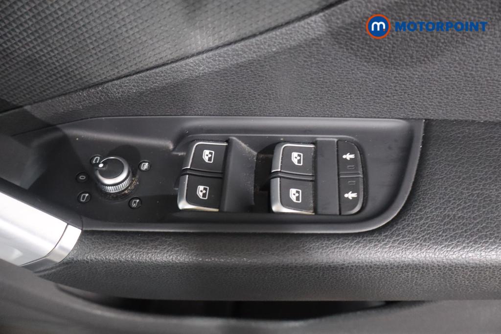 Audi Q2 Black Edition Manual Petrol SUV - Stock Number (1636894) - 10th supplementary image