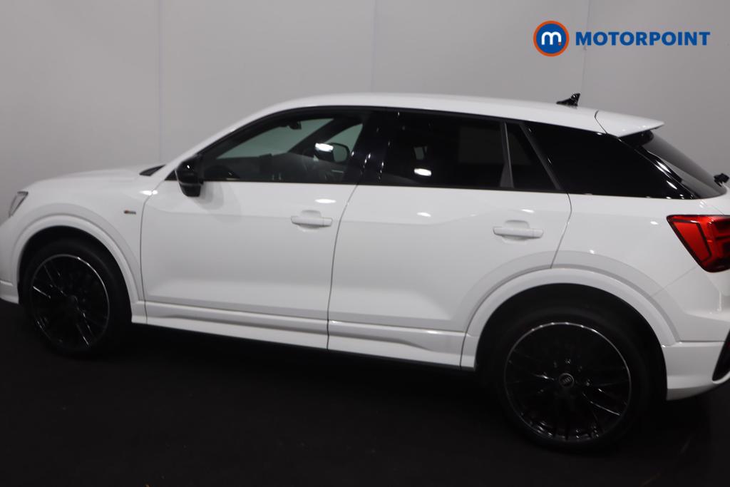 Audi Q2 Black Edition Manual Petrol SUV - Stock Number (1636894) - 30th supplementary image