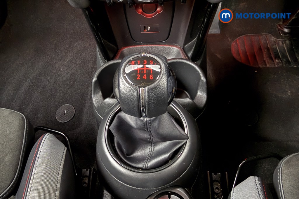 Mini Hatchback Cooper Sport Manual Petrol Hatchback - Stock Number (1637007) - 5th supplementary image