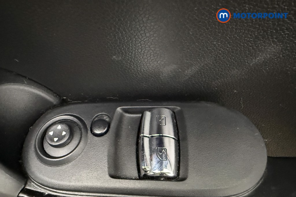 Mini Hatchback Cooper Sport Manual Petrol Hatchback - Stock Number (1637007) - 17th supplementary image