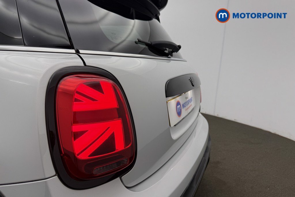 Mini Hatchback Cooper Sport Manual Petrol Hatchback - Stock Number (1637007) - 24th supplementary image