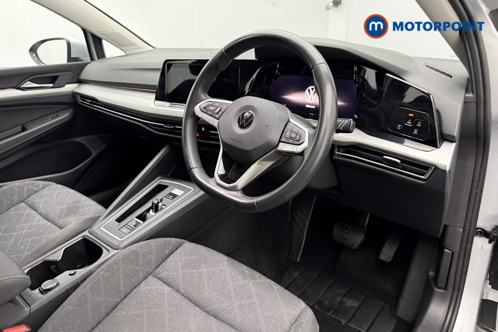 Volkswagen Golf Life Automatic Petrol Hatchback - Stock Number (1637350) - 5th supplementary image