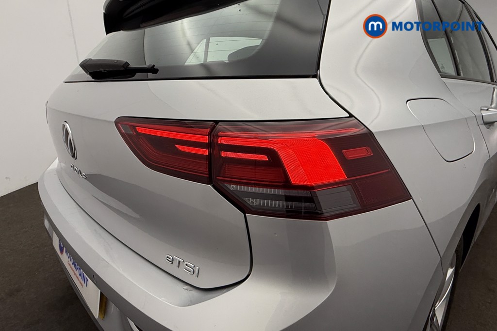 Volkswagen Golf Life Automatic Petrol Hatchback - Stock Number (1637350) - 17th supplementary image