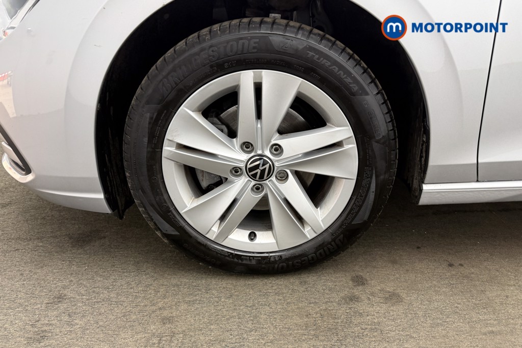 Volkswagen Golf Life Automatic Petrol Hatchback - Stock Number (1637350) - 25th supplementary image