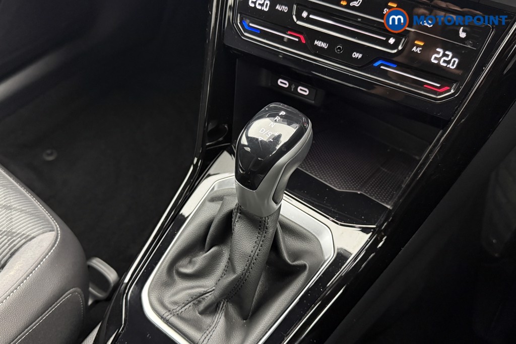 Volkswagen T-Roc R-Line Automatic Petrol SUV - Stock Number (1637868) - 6th supplementary image
