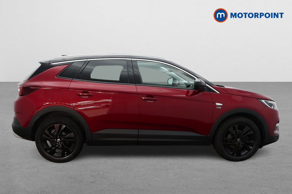 Vauxhall Grandland X Griffin Edition Automatic Petrol SUV - Stock Number (1580593) - Drivers side