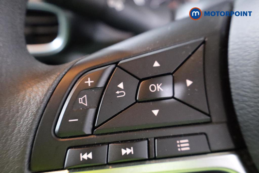 Nissan Juke Acenta Premium Manual Petrol SUV - Stock Number (1616742) - 16th supplementary image