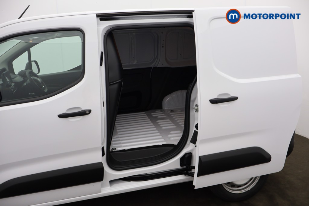Peugeot Partner Professional Plus Manual Diesel Panel Van - Stock Number (1618463) - 16th supplementary image