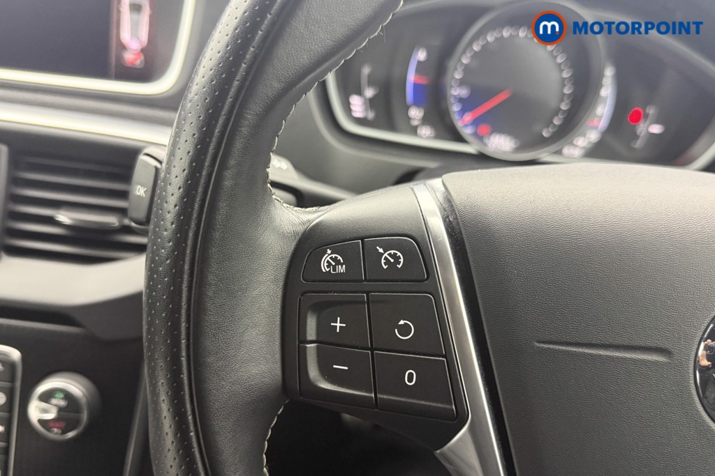 Volvo V40 R Design Nav Plus Manual Petrol Hatchback - Stock Number (1619654) - 9th supplementary image