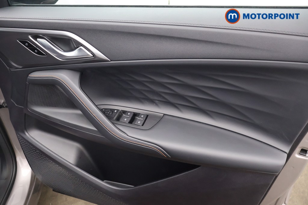 Mg Motor Uk HS SE Automatic Petrol-Electric Hybrid SUV - Stock Number (1623056) - 11th supplementary image