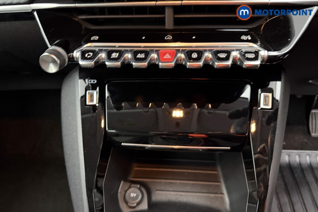 Peugeot 208 Allure Manual Petrol Hatchback - Stock Number (1624827) - 13th supplementary image