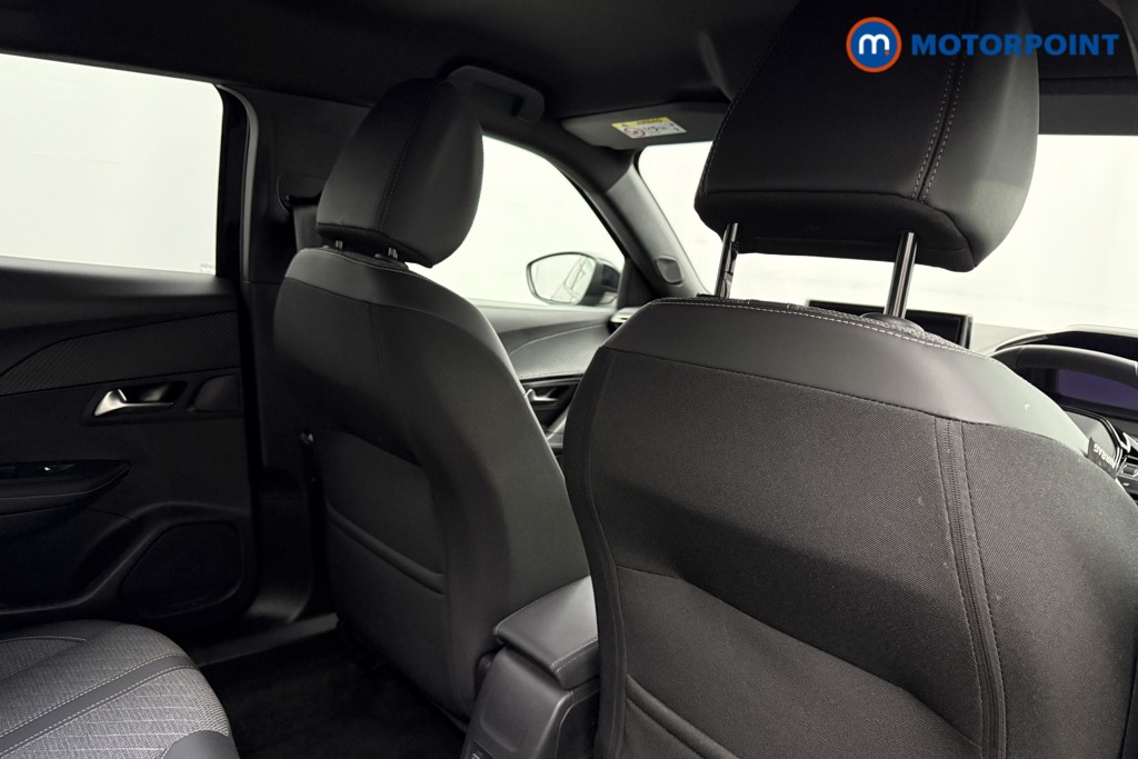 Peugeot 2008 Allure Manual Petrol SUV - Stock Number (1624975) - 18th supplementary image