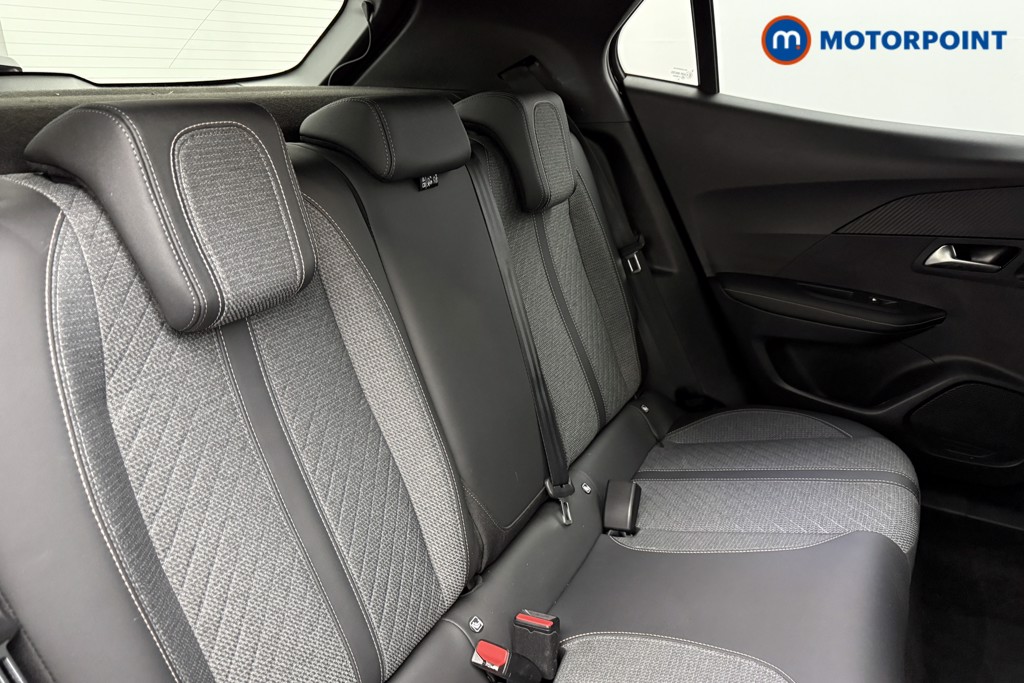 Peugeot 2008 Allure Manual Petrol SUV - Stock Number (1624975) - 20th supplementary image